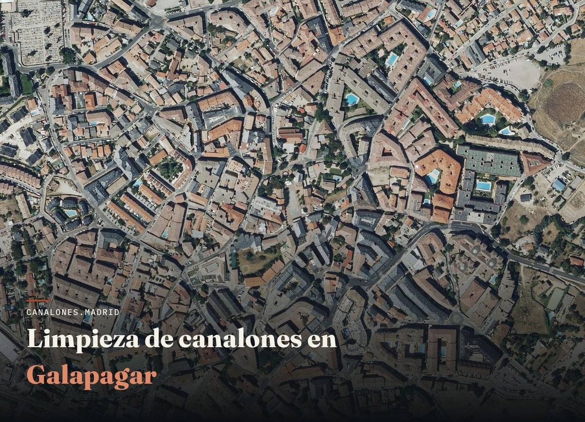 Limpieza de canalones en Galapagar | canalones.madrid Vista aérea de Galapagar, zona de servicio de canalones.madrid para la limpieza y el mantenimiento de canalones, en una localidad con numerosas urbanizaciones y comunidades de vecinos.