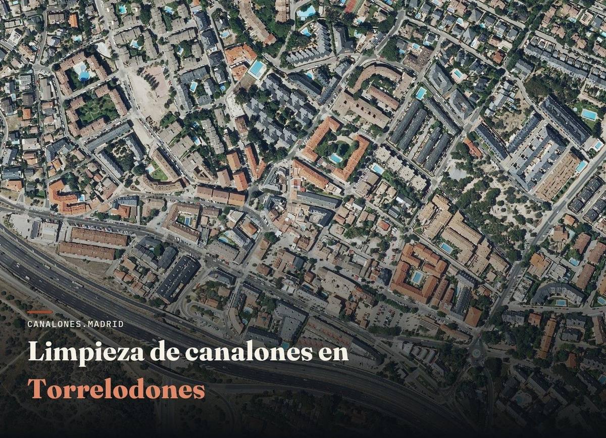Servicio de limpieza de canalones en Torrelodones, Comunidad de Madrid — canalones.madrid, en una localidad con numerosas urbanizaciones y comunidades de vecinos.